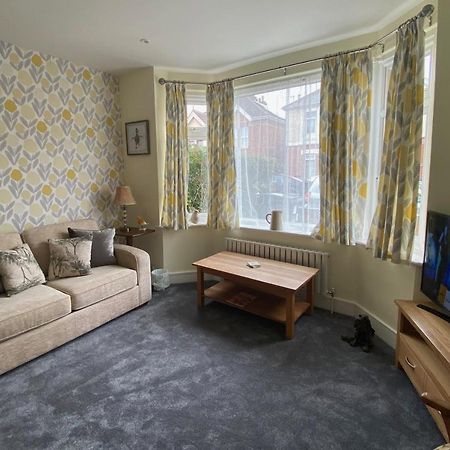 ボーンマス Charming 3 Bed House And Garden, Pet Friendlyヴィラ エクステリア 写真