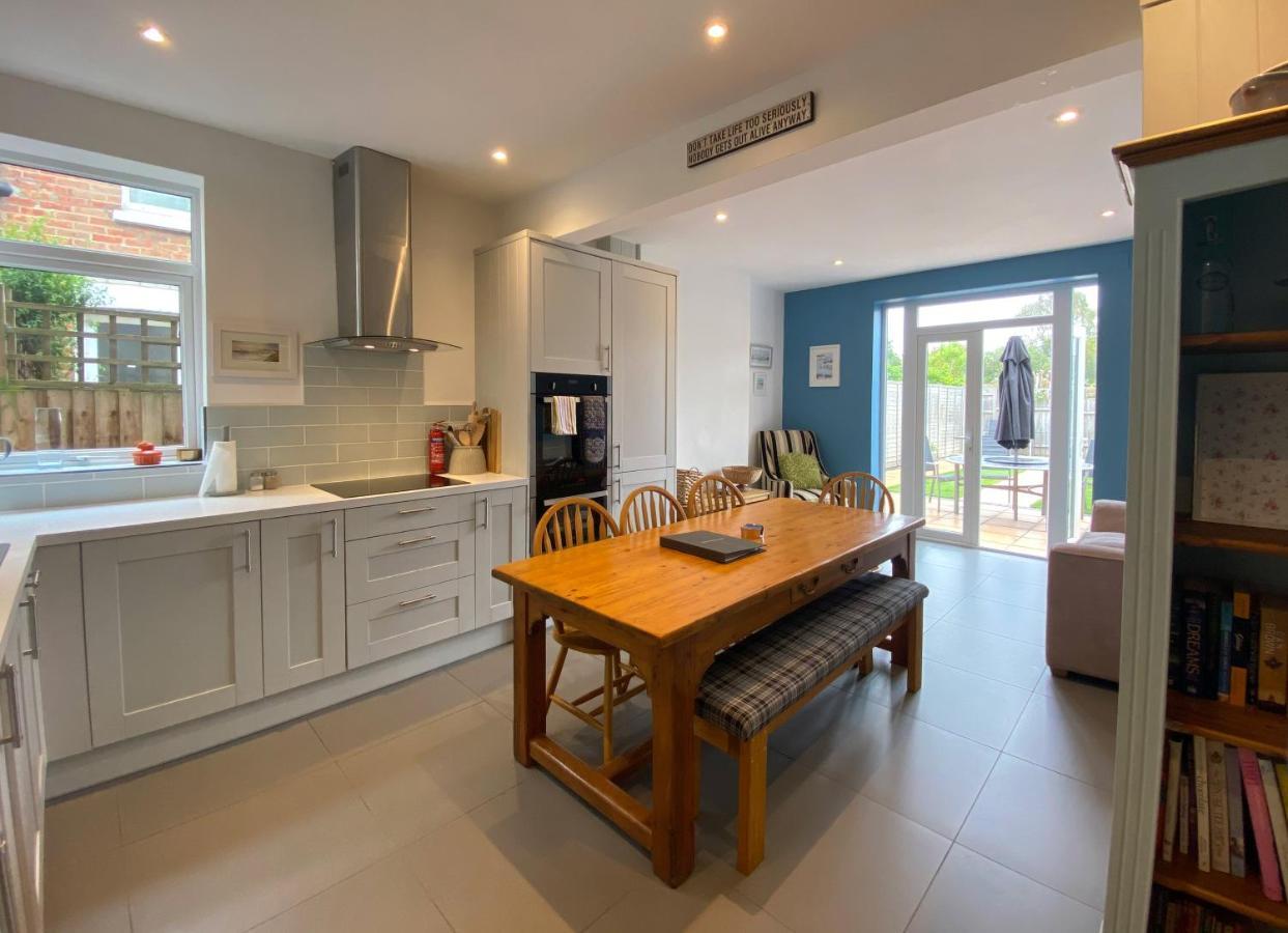 ボーンマス Charming 3 Bed House And Garden, Pet Friendlyヴィラ エクステリア 写真